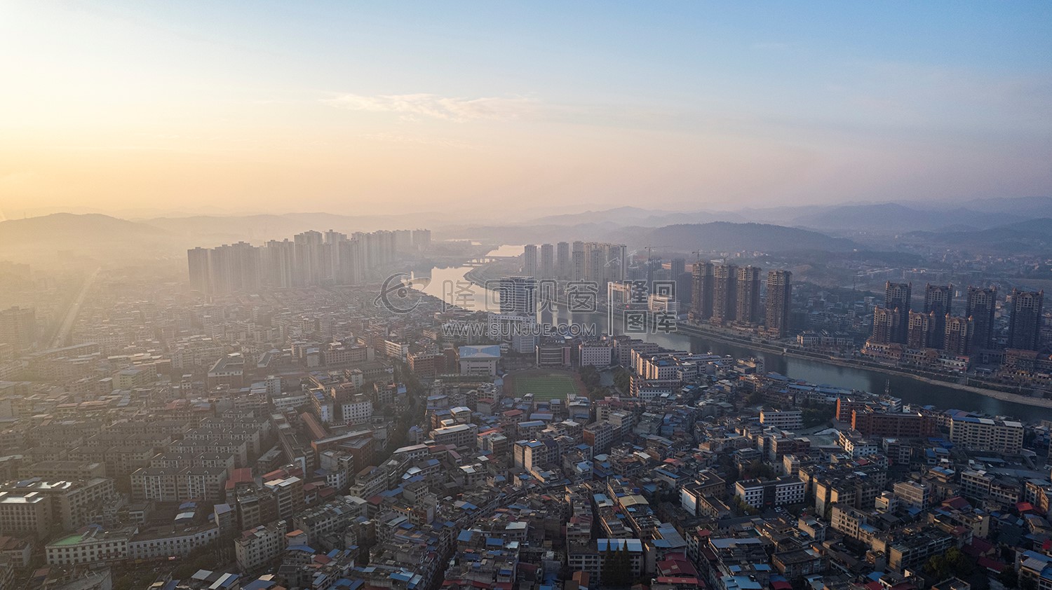 隆回县城日出清晨风光航拍