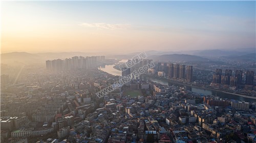 隆回县城日出清晨风光航拍