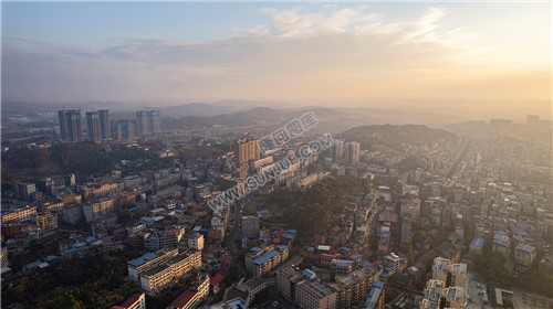 隆回县城日出清晨风光航拍