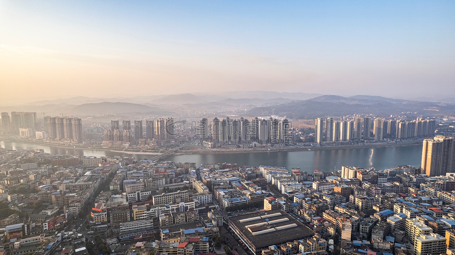 隆回县城日出清晨风光航拍