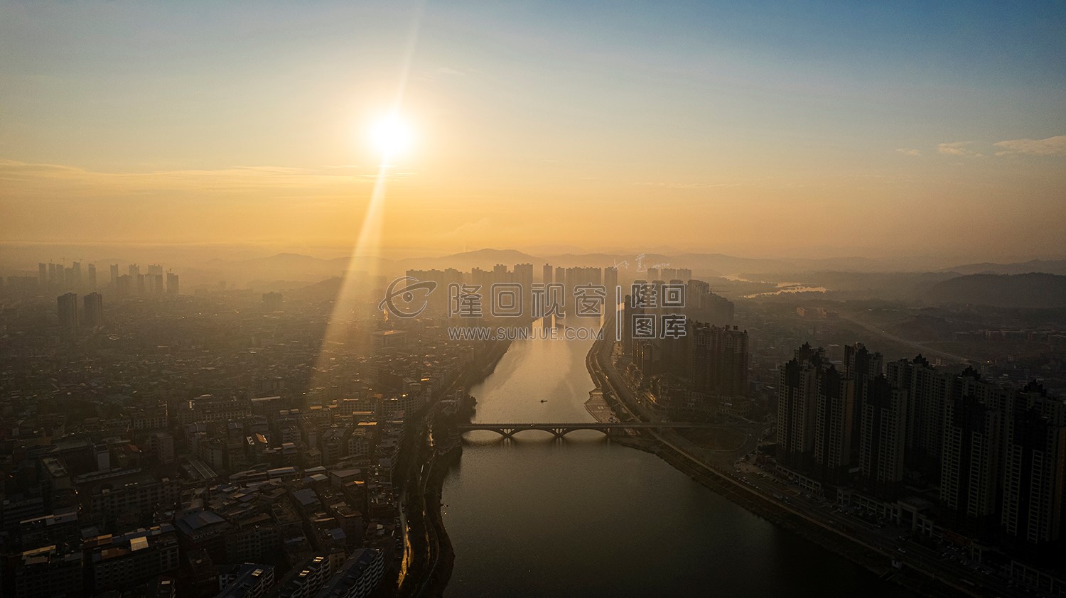 隆回县城日出清晨风光航拍