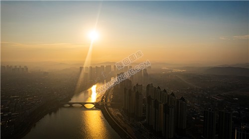 隆回县城日出清晨风光航拍