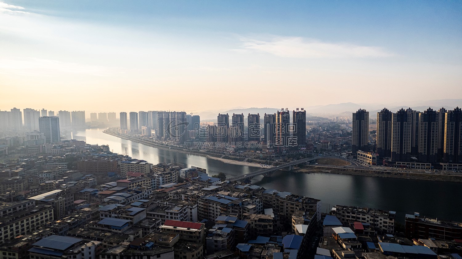 隆回县城日出清晨风光航拍