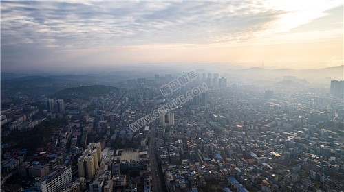 隆回县城日出清晨风光航拍