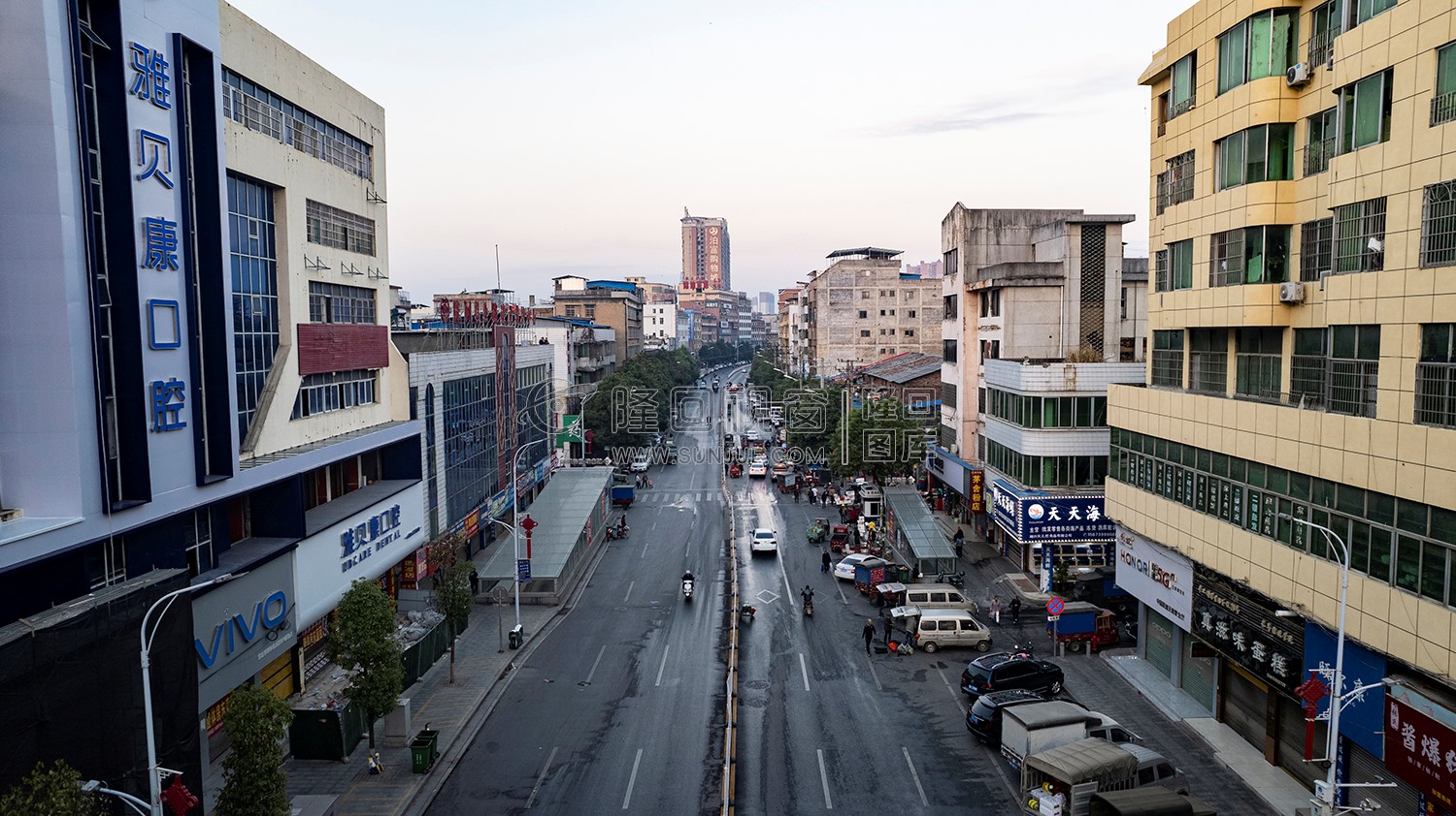 隆回农贸市场的清晨