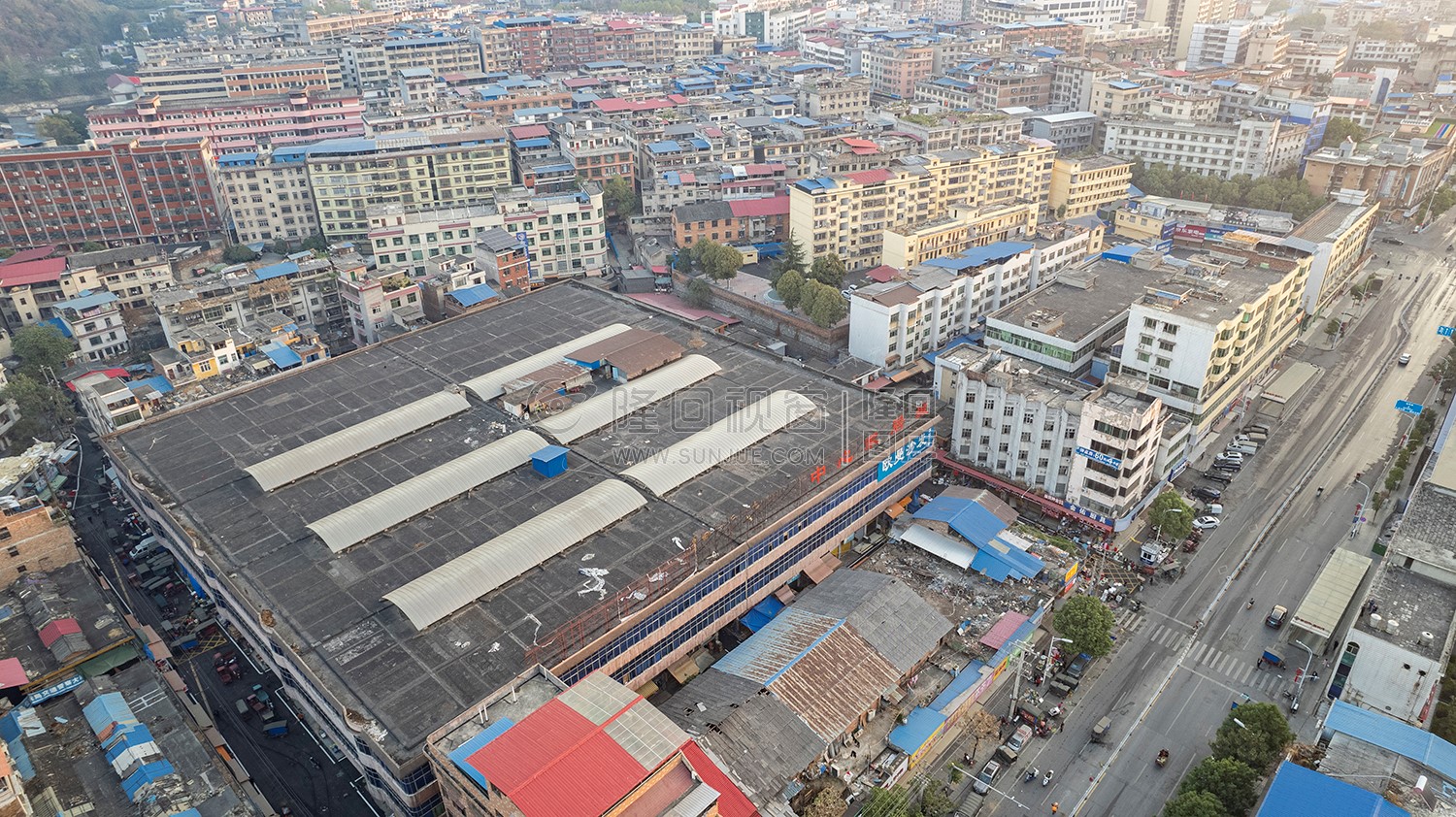 隆回农贸市场的清晨