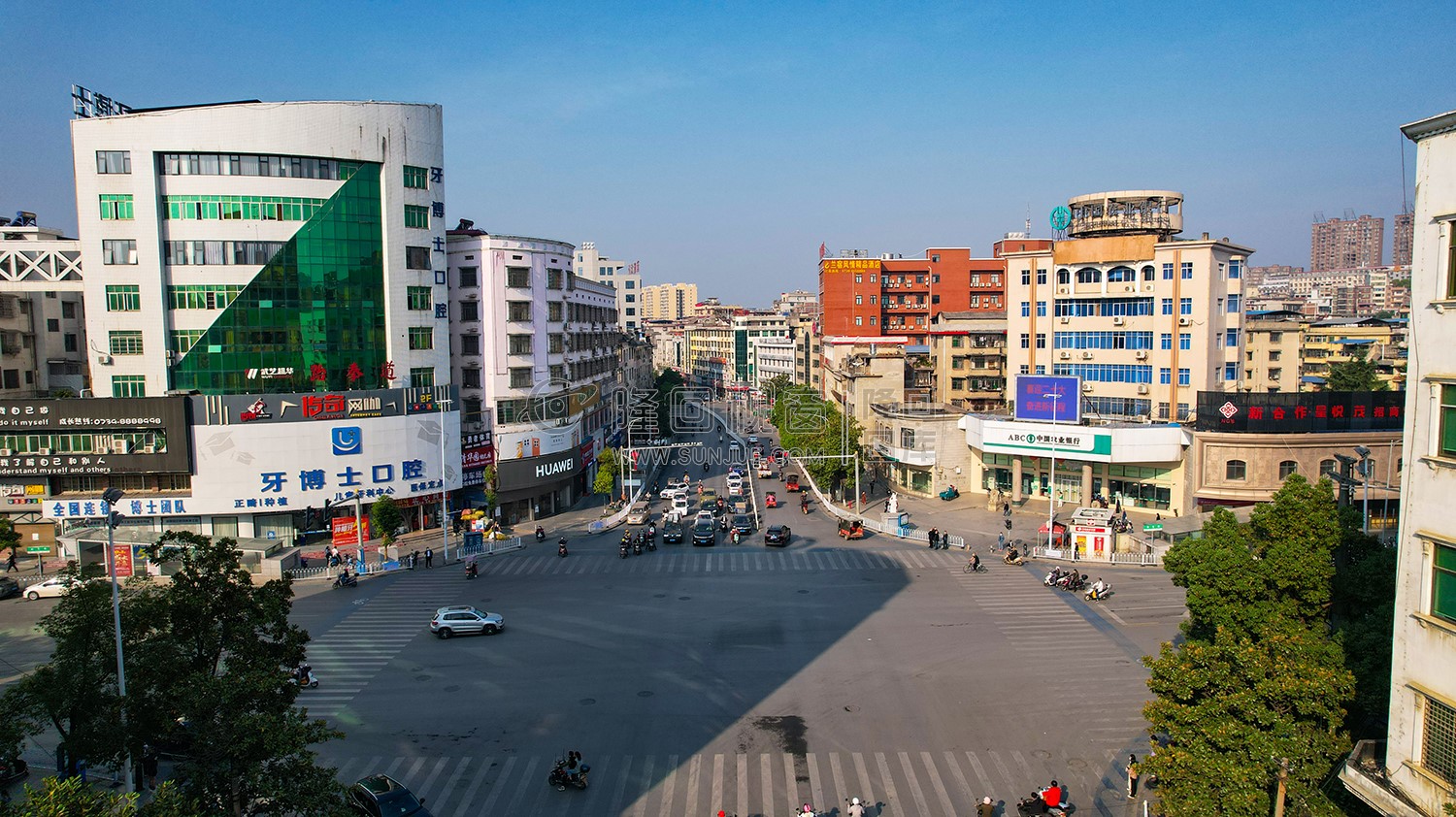 隆回县城疫情封城前