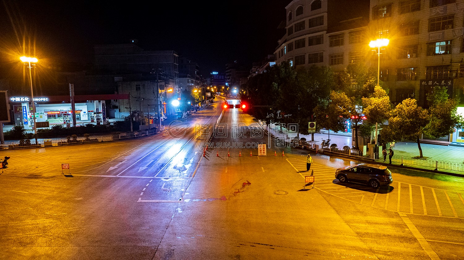 隆回封城第一天当晚县城各地交通情况