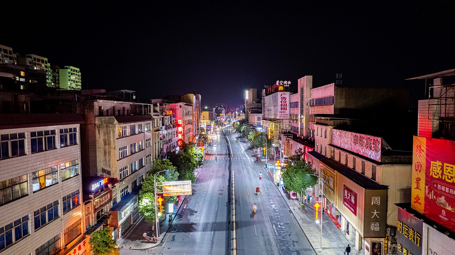 隆回封城第一天当晚县城各地交通情况