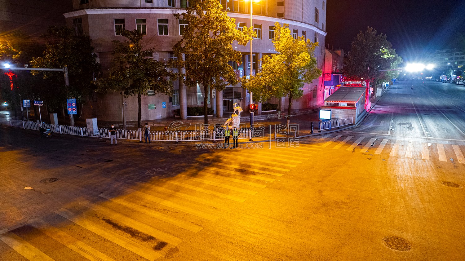 隆回封城第一天当晚县城各地交通情况