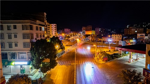 隆回封城第一天当晚县城各地交通情况