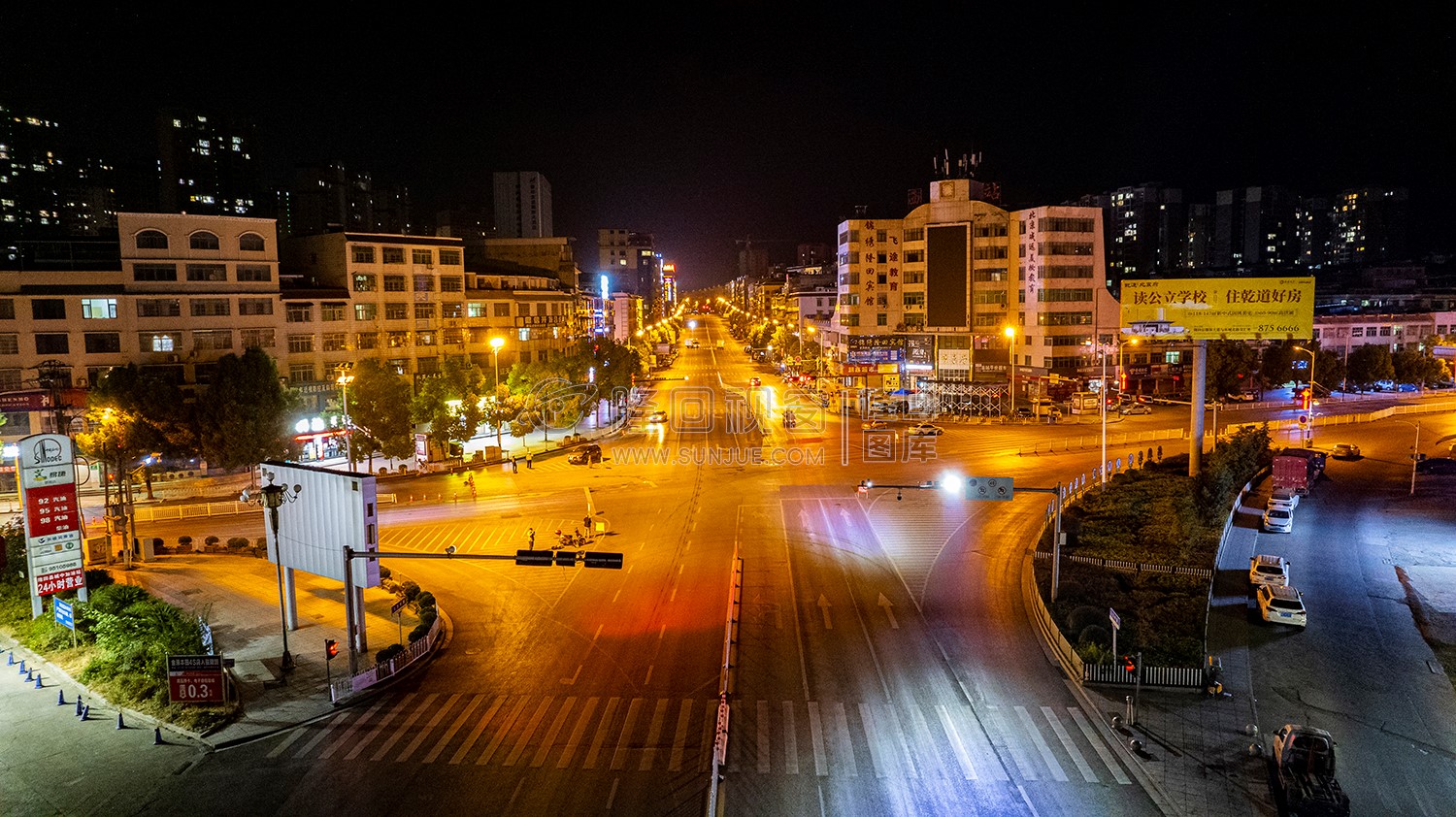 隆回封城第一天当晚县城各地交通情况