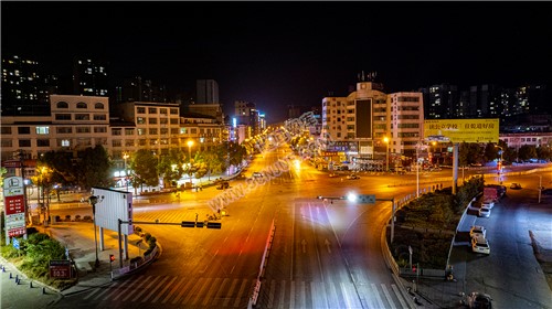 隆回封城第一天当晚县城各地交通情况