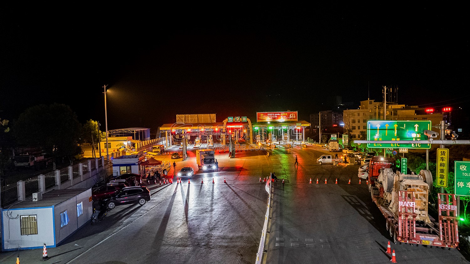 隆回封城第二天，街面已经管控，严禁外出