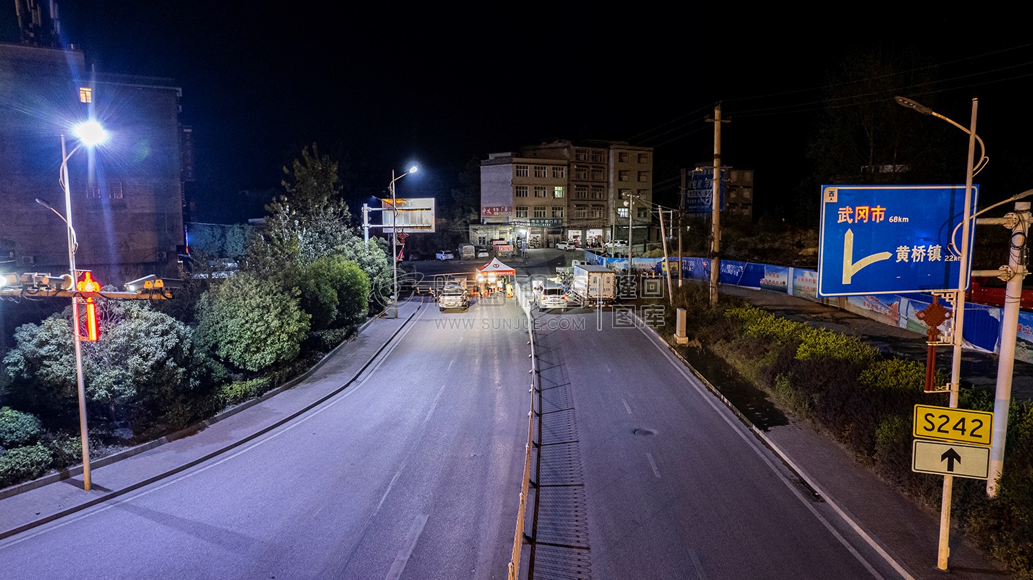 隆回封城第二天，街面已经管控，严禁外出