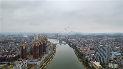 隆回封城第五天，大桥已经封闭，严禁跨河