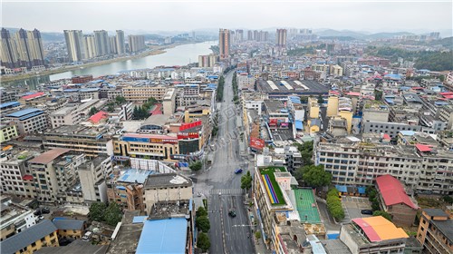 隆回封城第五天，大桥已经封闭，严禁跨河