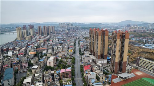 隆回封城第五天，大桥已经封闭，严禁跨河