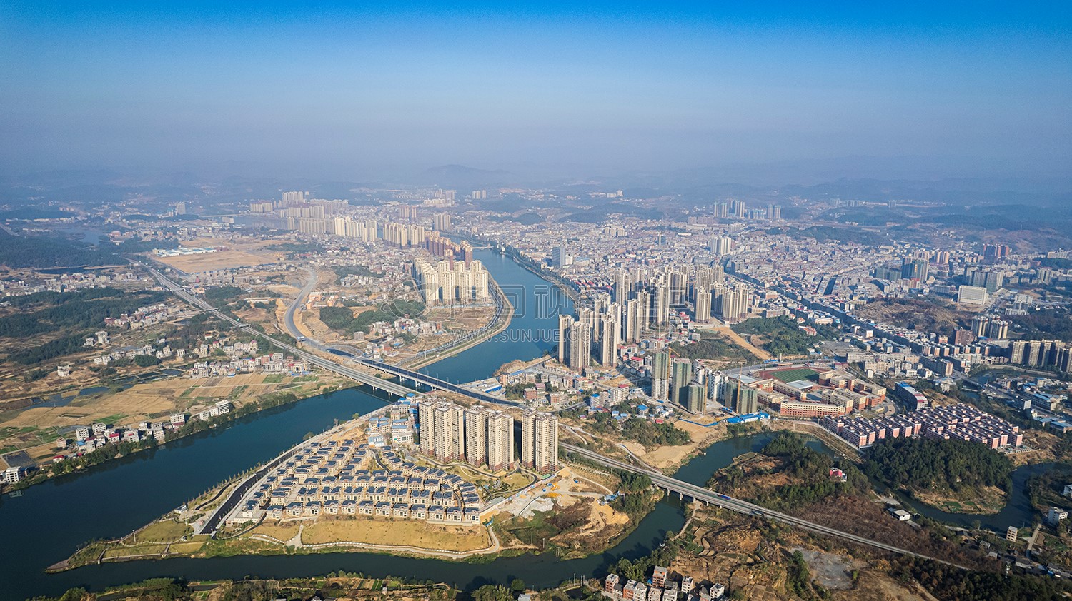 隆回封城第九天，严禁河边钓鱼