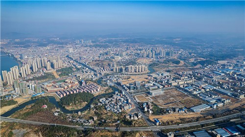 隆回封城第九天，严禁河边钓鱼