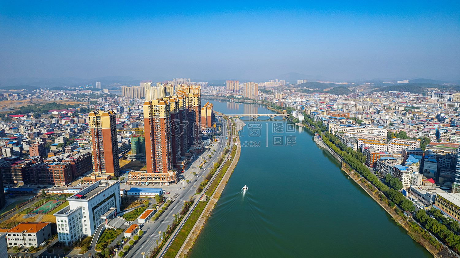 隆回封城第九天，严禁河边钓鱼