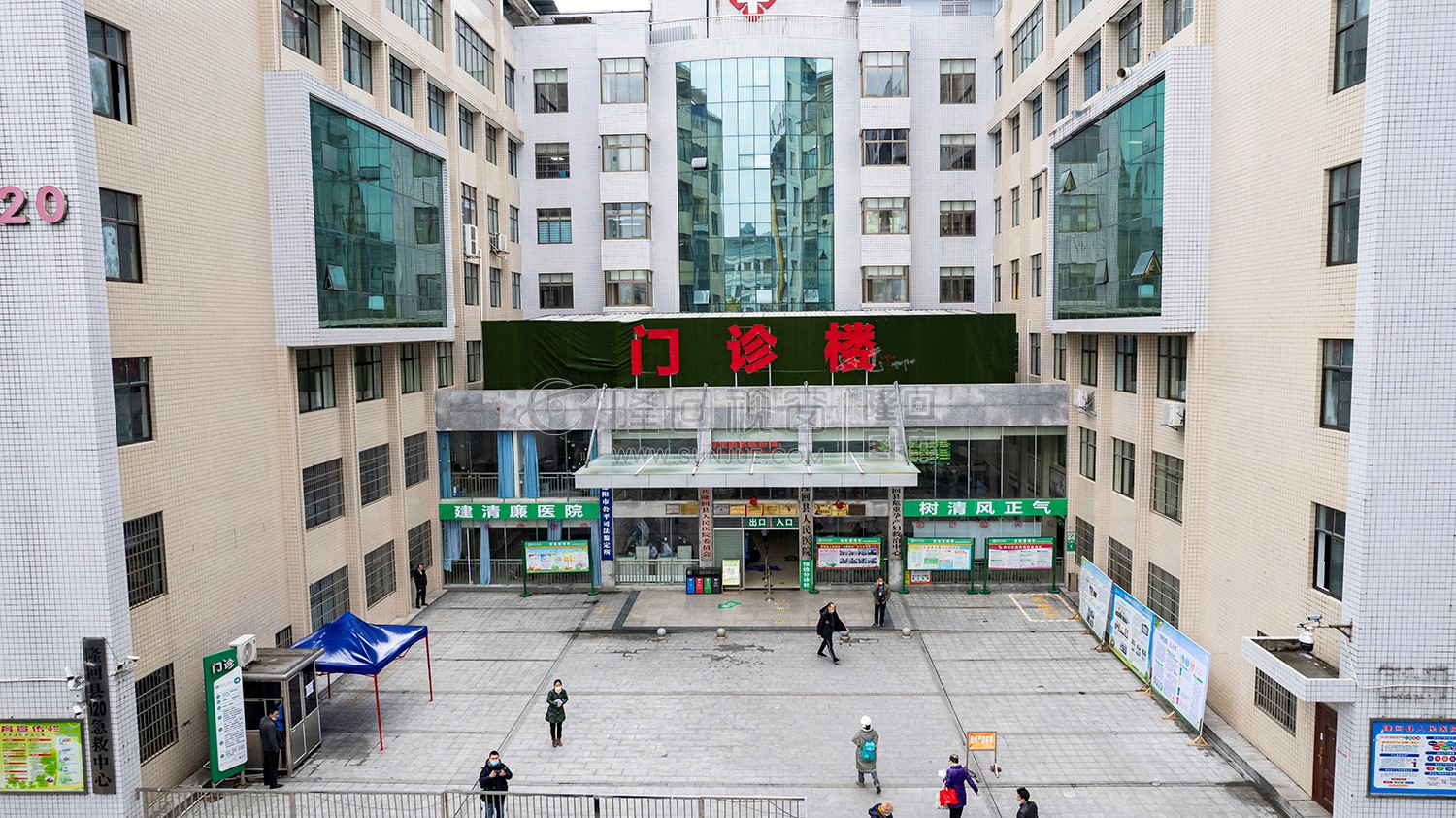 隆回县人民医院外景