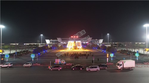 袁树雄湖南卫视跨年晚会载誉归来，隆回人民热情迎接