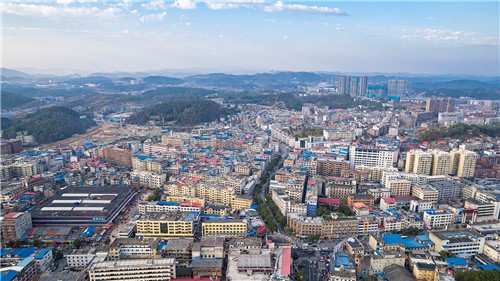 隆回大桥河岸两边风景
