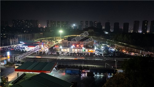 隆回高速服务区爆满，打卡早安隆回