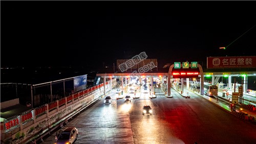 2023隆回春节期间，县城夜景