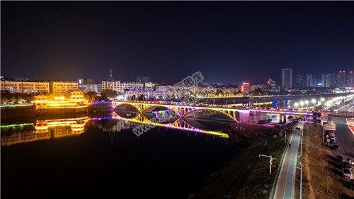 2023隆回春节期间，县城夜景