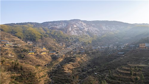 隆回大托石瀑，春节期间