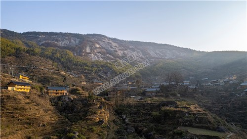 隆回大托石瀑，春节期间