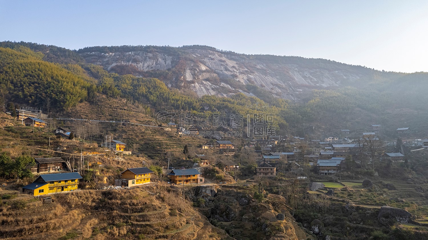 隆回大托石瀑，春节期间