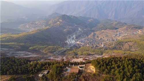 隆回大托石瀑，春节期间