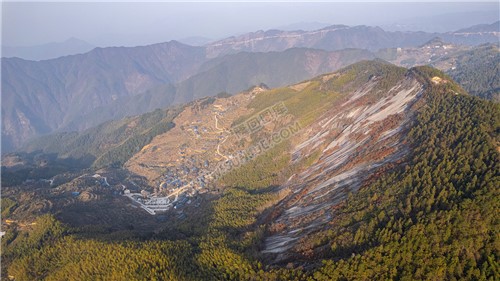 隆回大托石瀑，春节期间