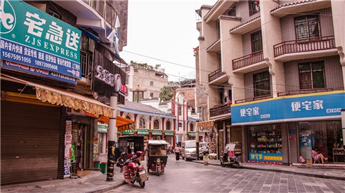 隆回老街十字路口