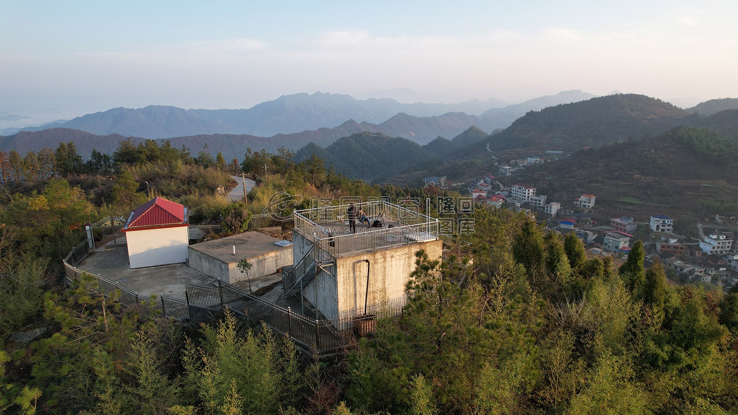 乡村的早晨，荷田玖鹅水厂航拍