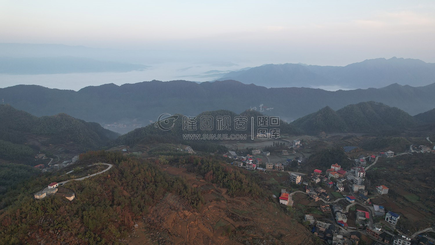 乡村的早晨，荷田玖鹅水厂航拍