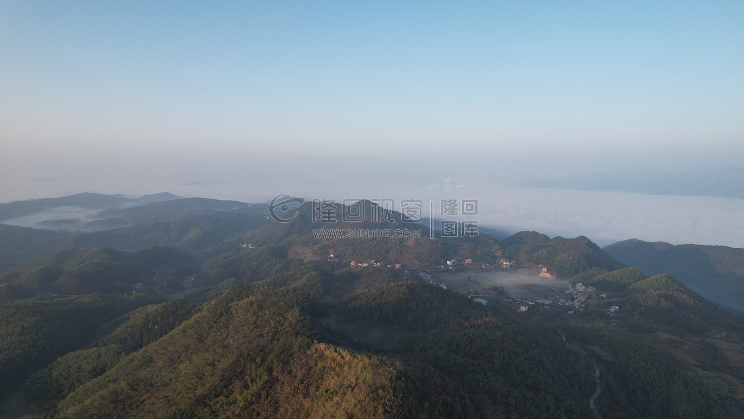 乡村的早晨，荷田玖鹅水厂航拍