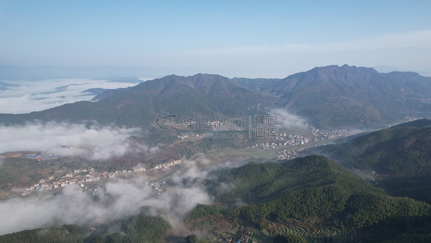 乡村的早晨，荷田玖鹅水厂航拍