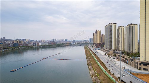 隆回烟花秀前一天布置