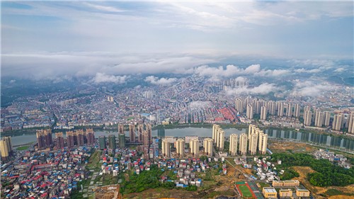 雨后隆回县城的云海