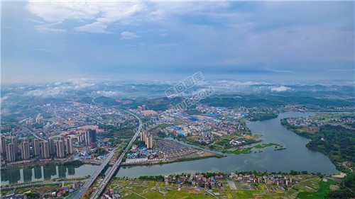 雨后隆回县城的云海