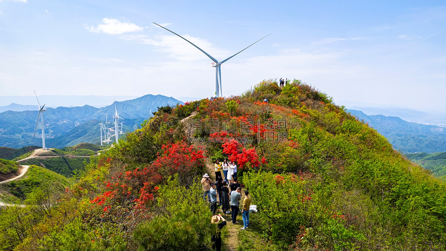 十重大界，一脚踏三县