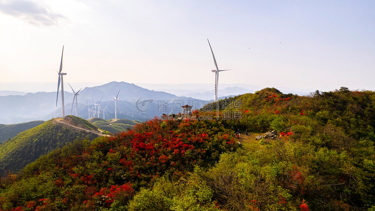 十重大界，一脚踏三县