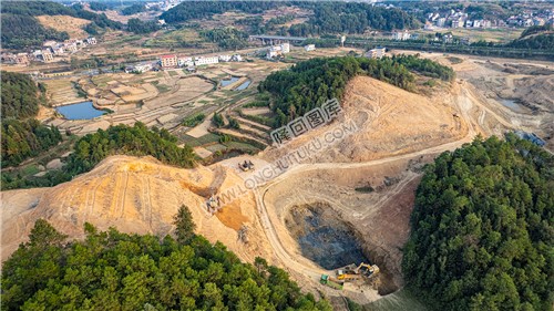 新新高速屋主塘枢纽，开挖建设中