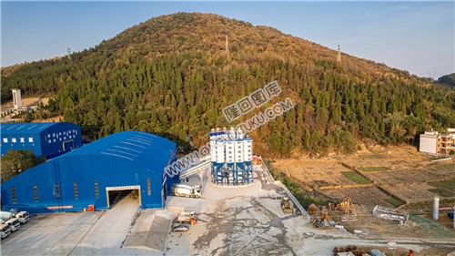 新新高速赧水特大桥，建设中