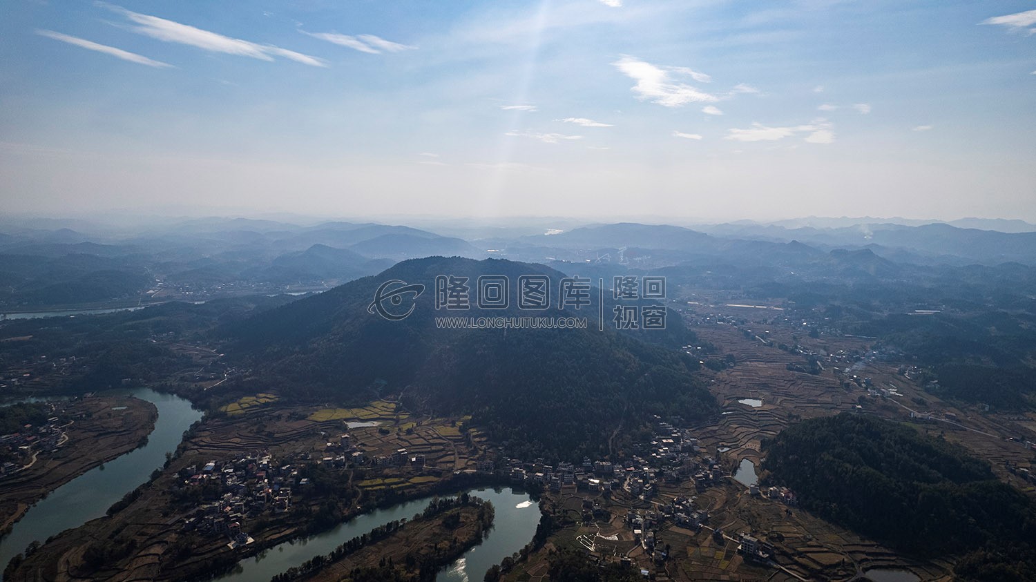 新新高速隆回出口，建设中