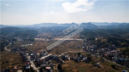 新新高速隆回出口，建设中